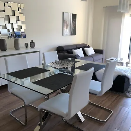 Marina Bleu Magnifique Standing Vue Piscine Apartmán *