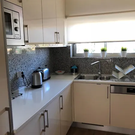 Marina Bleu Magnifique Standing Vue Piscine